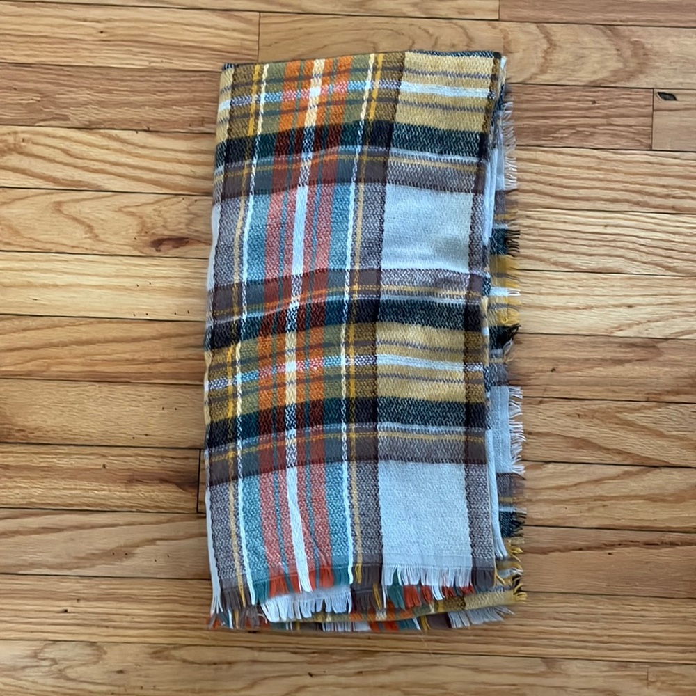 Plaid Scarf with Fringe